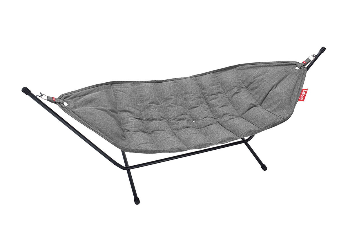 Hamaca Superb Rocke Grey Fatboy — hamaca acolchada gris vacía sobre estructura negra, fondo blanco estudio, ángulo lateral