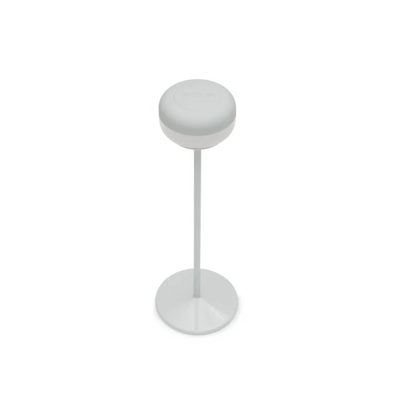 Lámpara Inalámbrica de mesa Cheerio Fatboy color Blanco — apagada, base de pedestal alto, fondo blanco estudio — bCasual