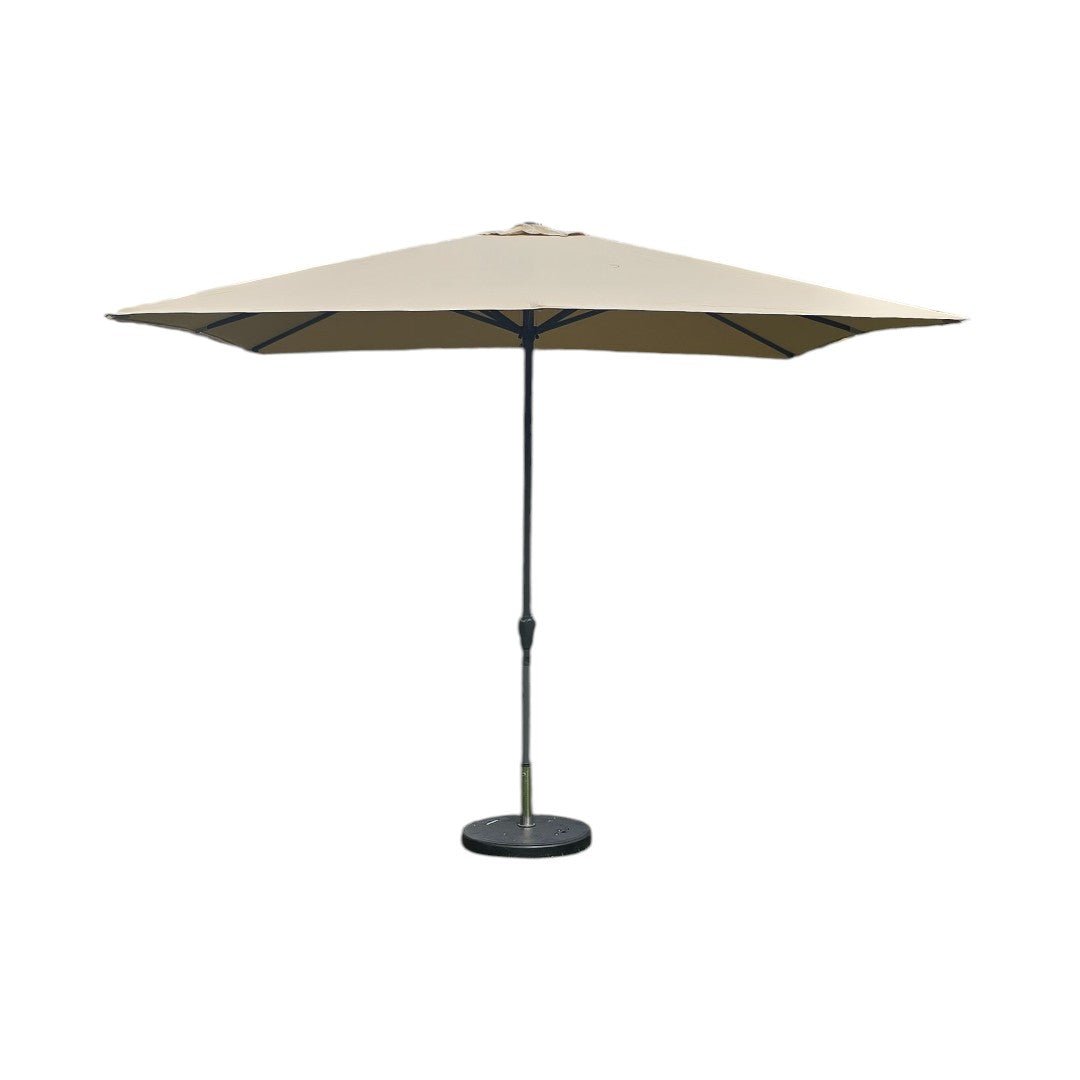 Quitasol Portugal 3x3 color Tortora (beige) — abierto sobre poste y base circular, fondo blanco estudio — bCasual